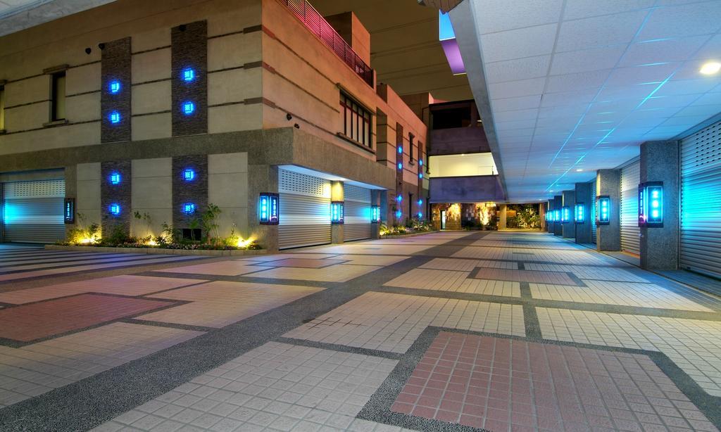 麗登汽車旅館 Kaohsiung Zewnętrze zdjęcie