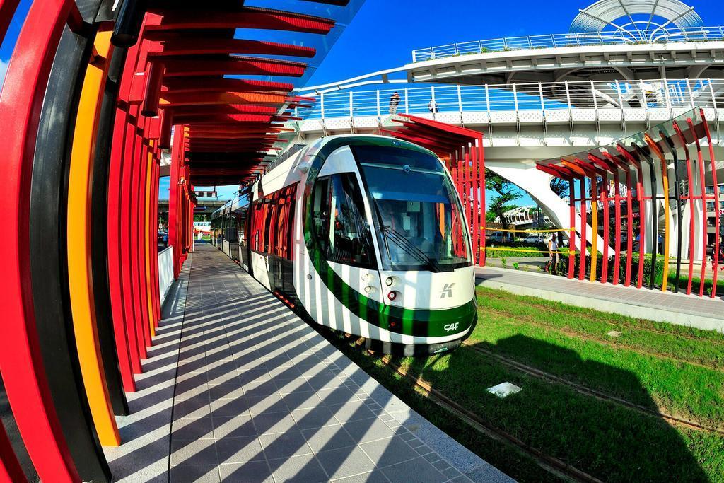麗登汽車旅館 Kaohsiung Zewnętrze zdjęcie