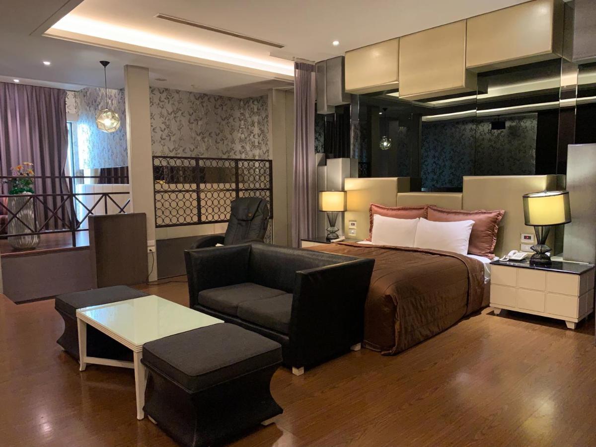 麗登汽車旅館 Kaohsiung Zewnętrze zdjęcie