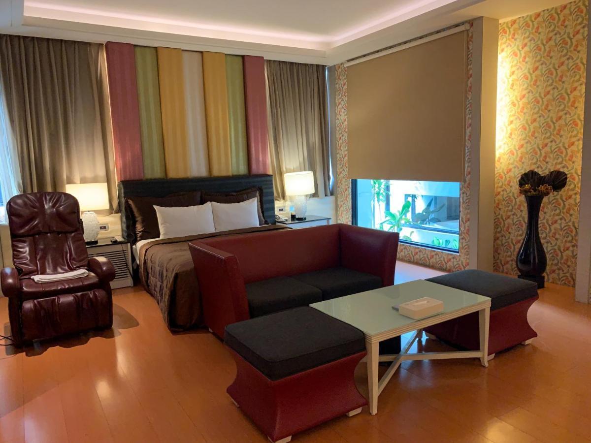 麗登汽車旅館 Kaohsiung Zewnętrze zdjęcie
